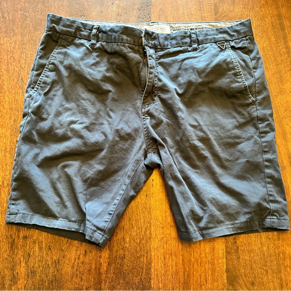 Eleven Paris Mens shorts size 36 with a 9in inseam